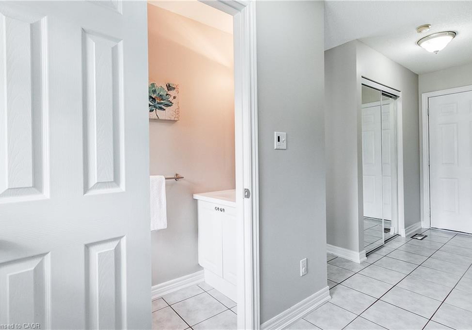 1749-creek-way-burlington-ontario-40837625