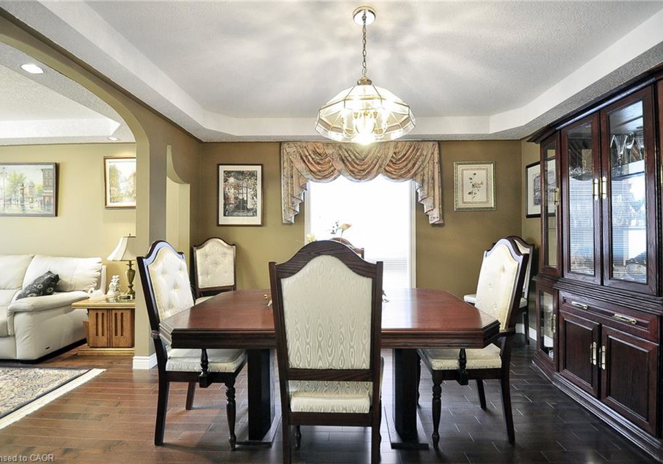 39-peregrine-crescent-cambridge-ontario-40837637