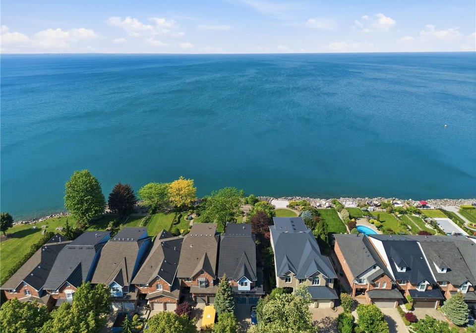 23-edgewater-drive-stoney-creek-ontario-40837664