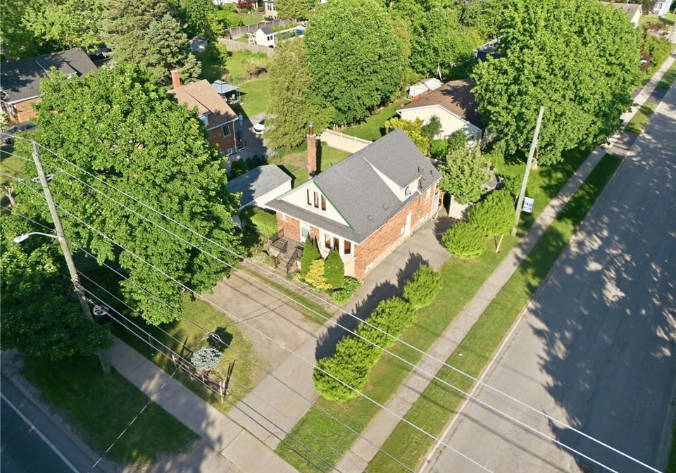 352-parkside-drive-waterdown-ontario-40837683