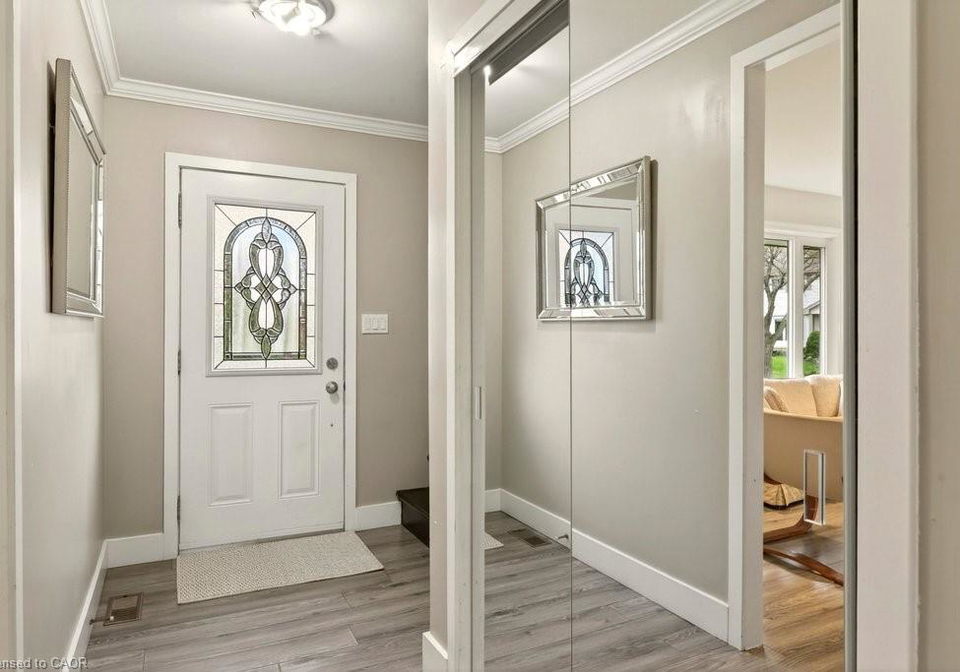 120-chilton-drive-hamilton-ontario-40837692