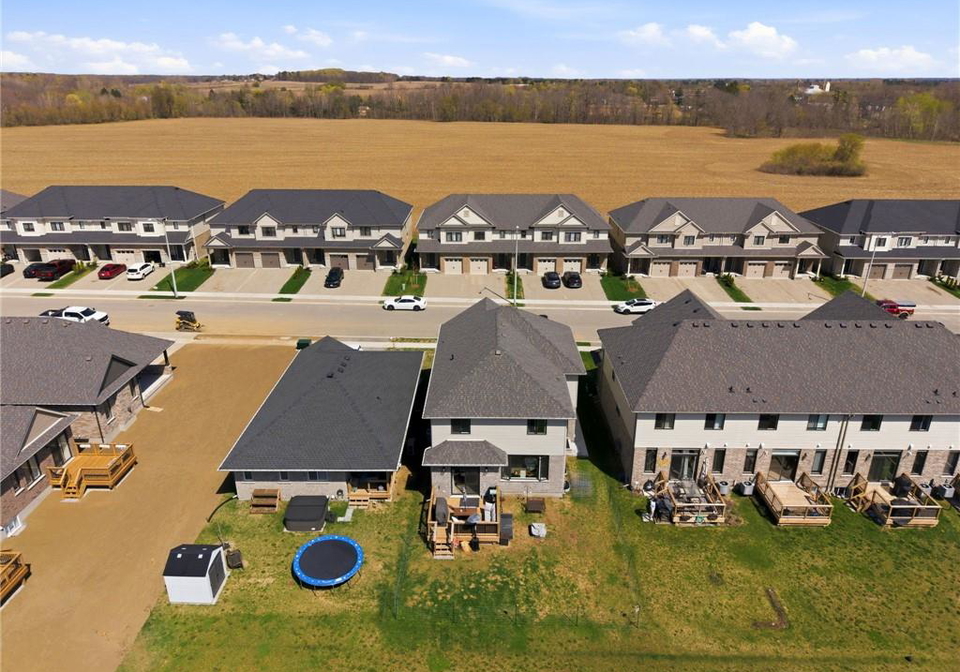 52-braun-avenue-tillsonburg-ontario-40837696
