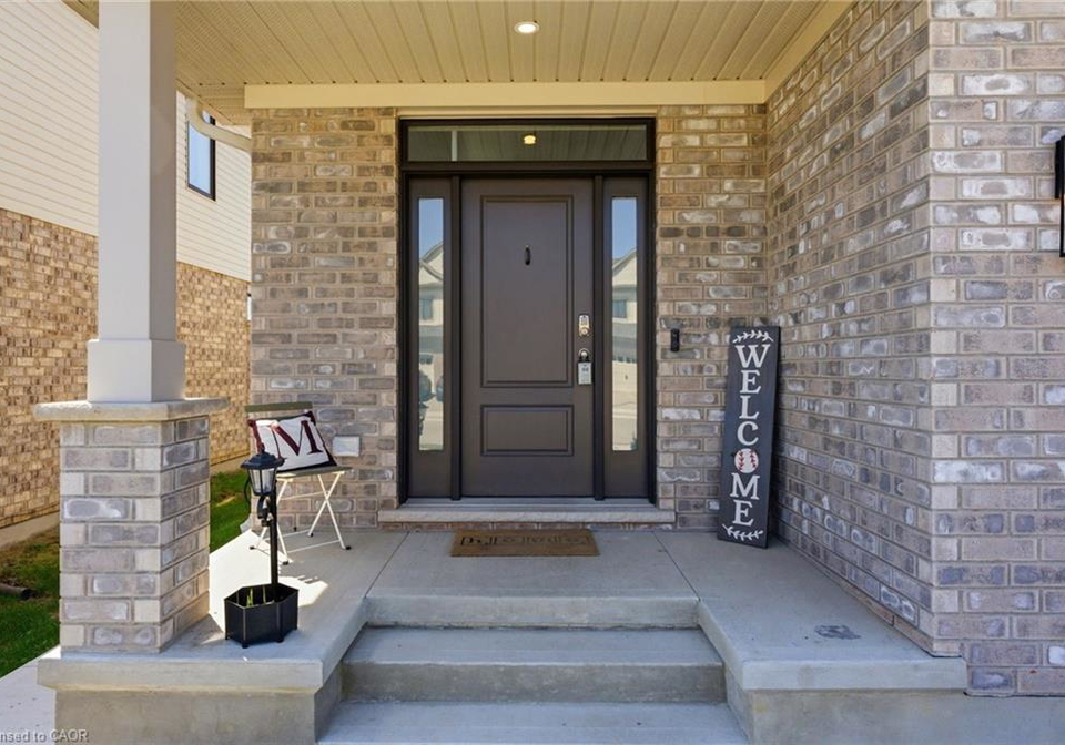 52-braun-avenue-tillsonburg-ontario-40837696