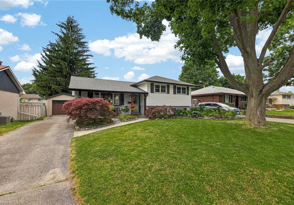78-lyndale-crescent-woodstock-ontario-40837706
