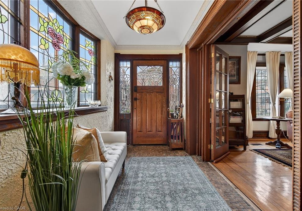 151-holton-avenue-s-hamilton-ontario-40837732