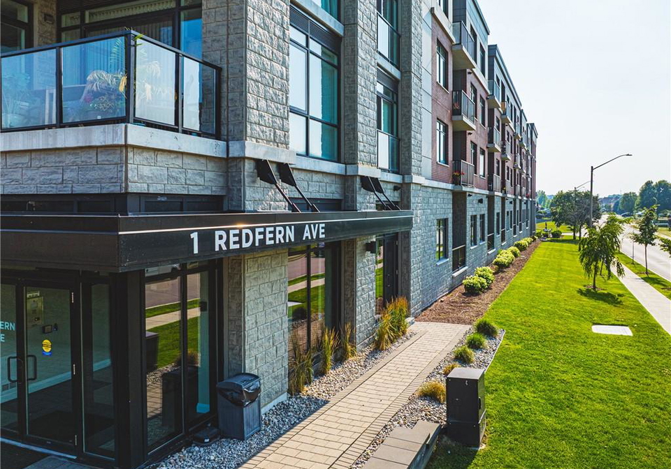 1-redfern-avenue-hamilton-ontario-40837783
