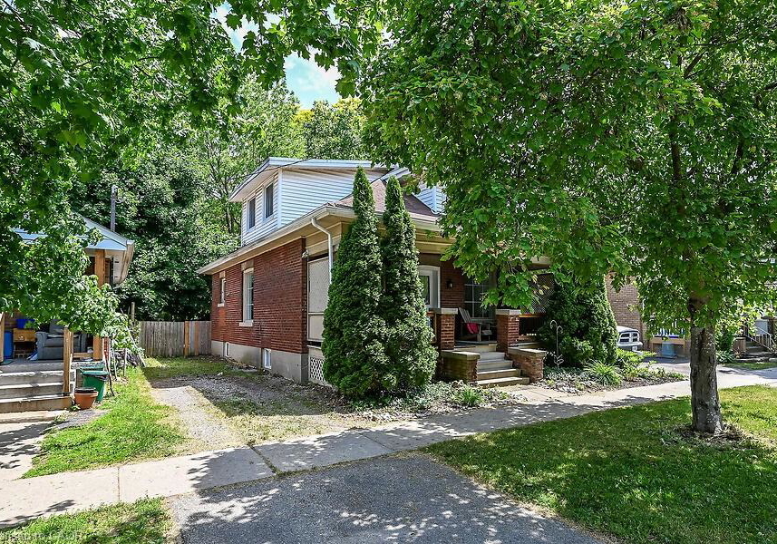 153-eagle-avenue-brantford-ontario-40837789