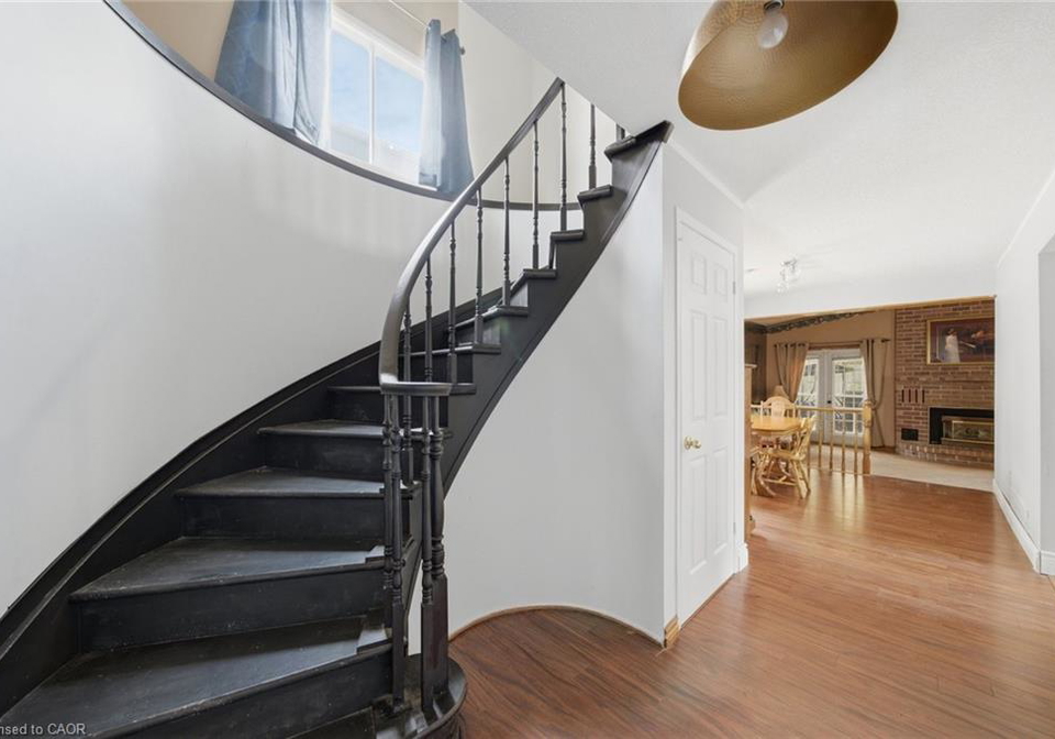 3-twinoaks-crescent-stoney-creek-ontario-40837790