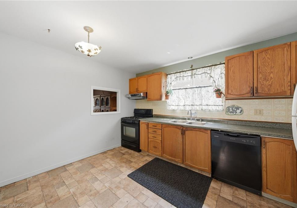 3-twinoaks-crescent-stoney-creek-ontario-40837790