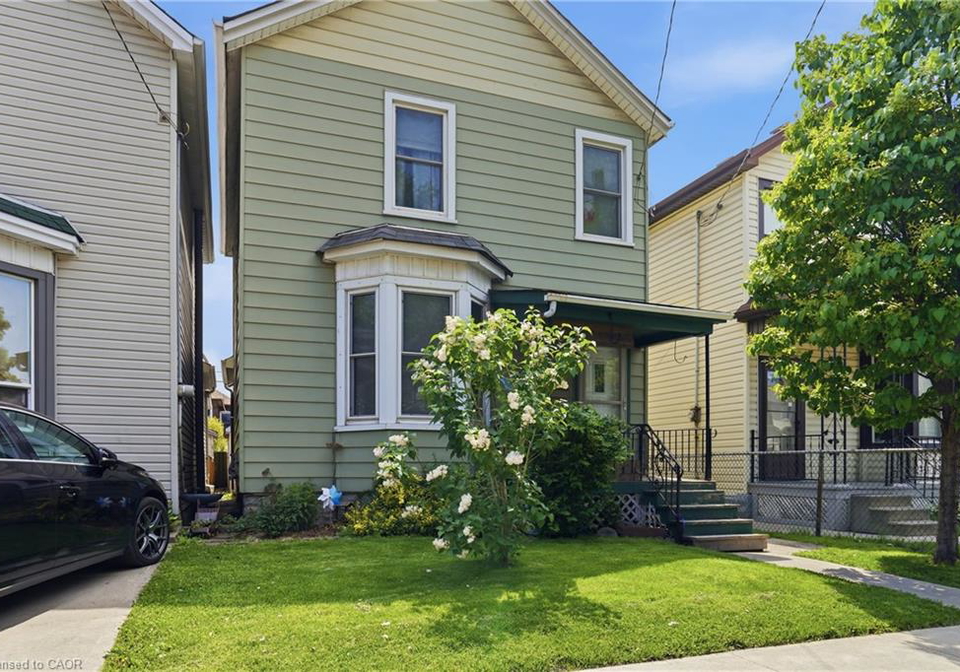 22-cheever-street-hamilton-ontario-40837793