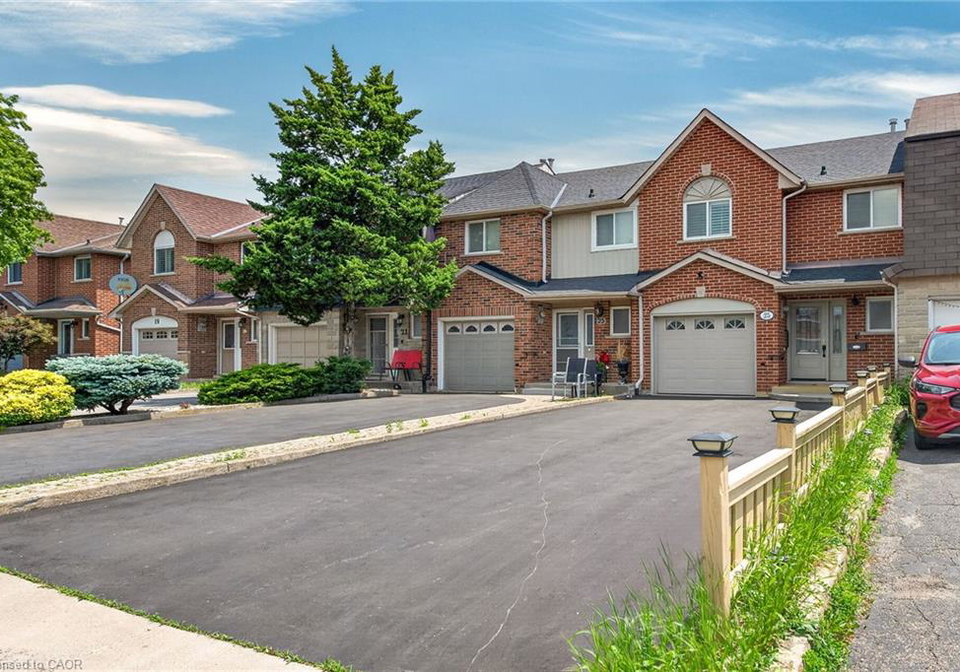 25-perthshire-court-hamilton-ontario-40837798