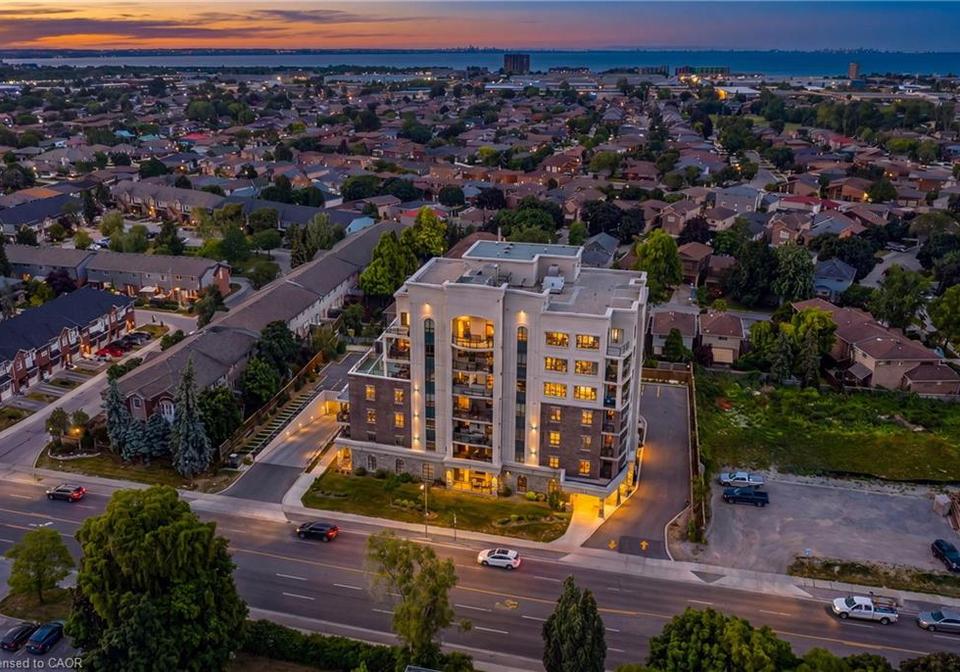 319-highway-no-8-hamilton-ontario-40837808