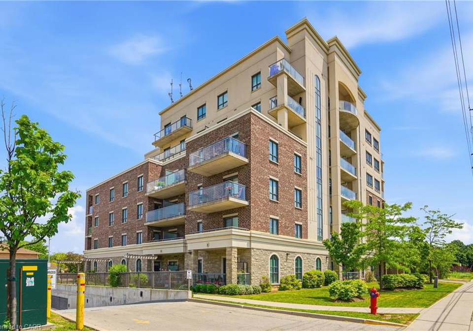 319-highway-no-8-hamilton-ontario-40837808