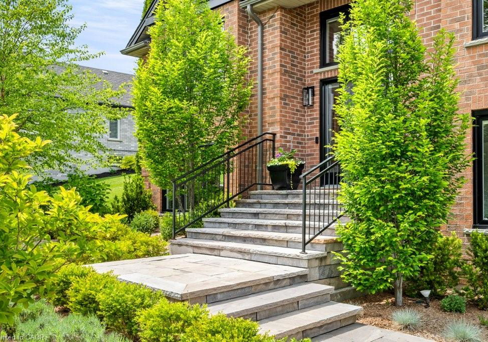 32-cross-creek-boulevard-guelph-ontario-40837822