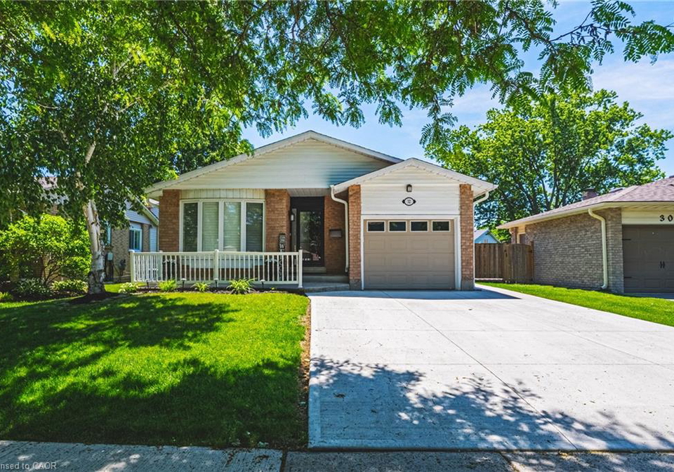 32-ainsworth-street-stoney-creek-ontario-40837825