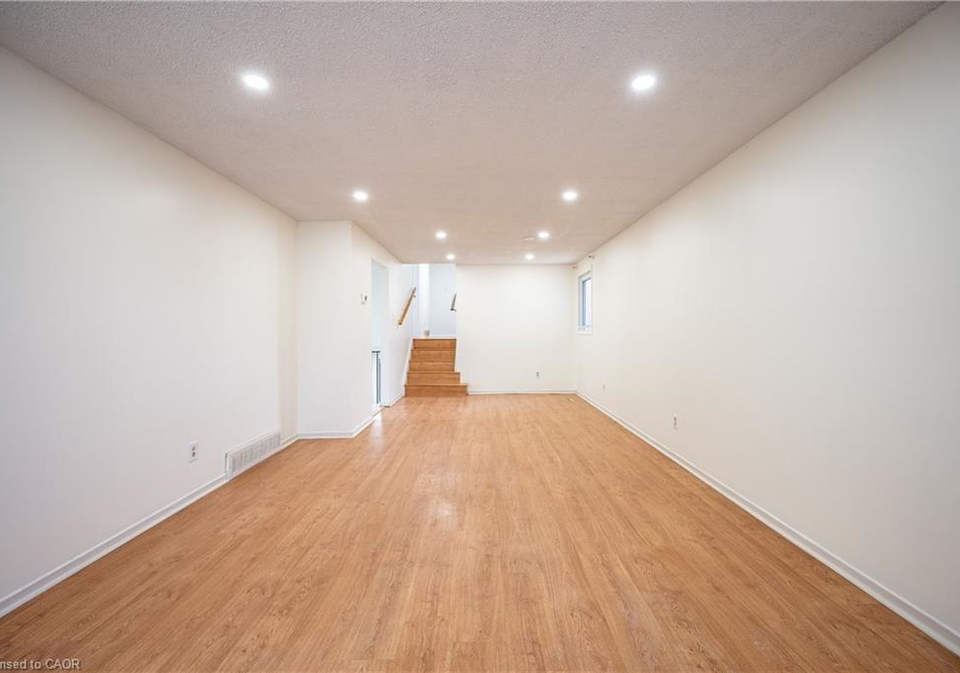 77-rolling-meadows-drive-kitchener-ontario-40837827