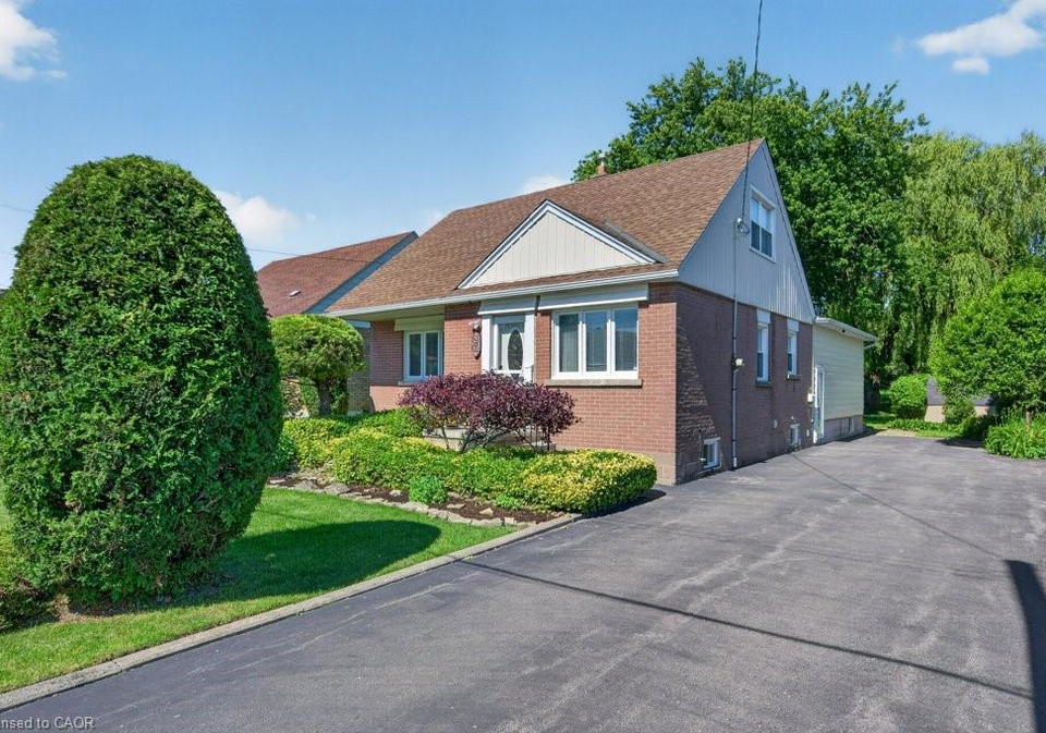476-east-37th-street-hamilton-ontario-40837840