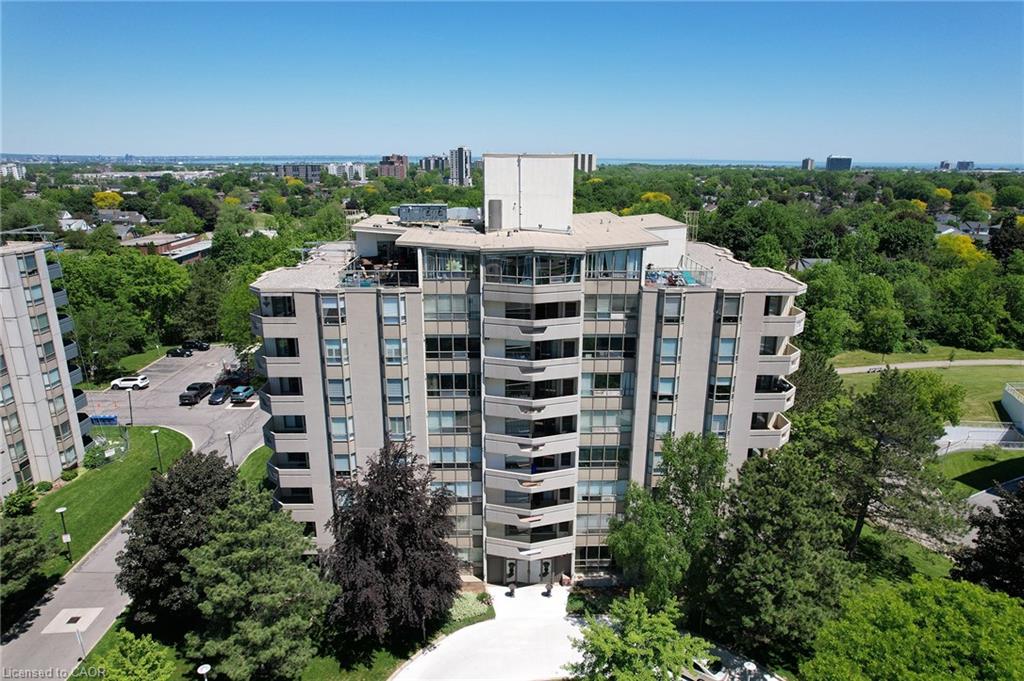 8-village-green-stoney-creek-ontario-40837865