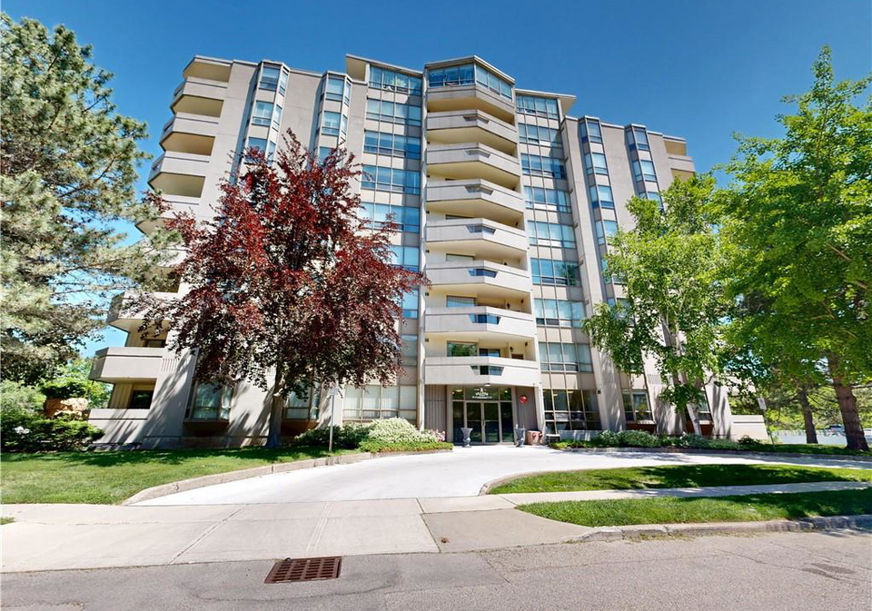 8-village-green-stoney-creek-ontario-40837865