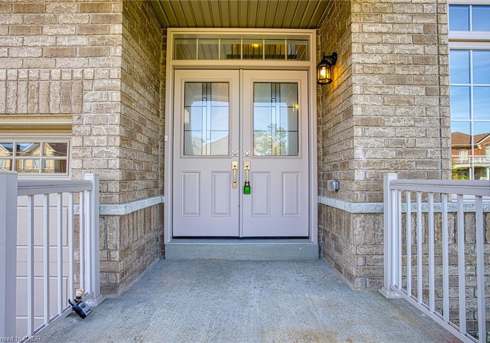 156-mcknight-avenue-waterdown-ontario-40837871