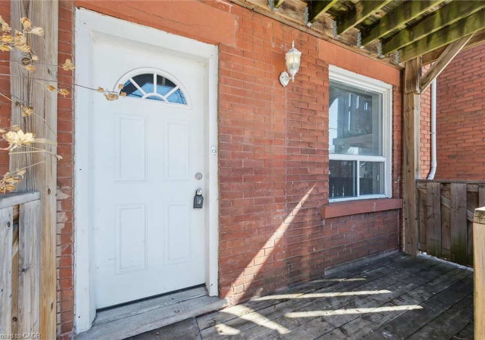352-duke-street-w-kitchener-ontario-40837889