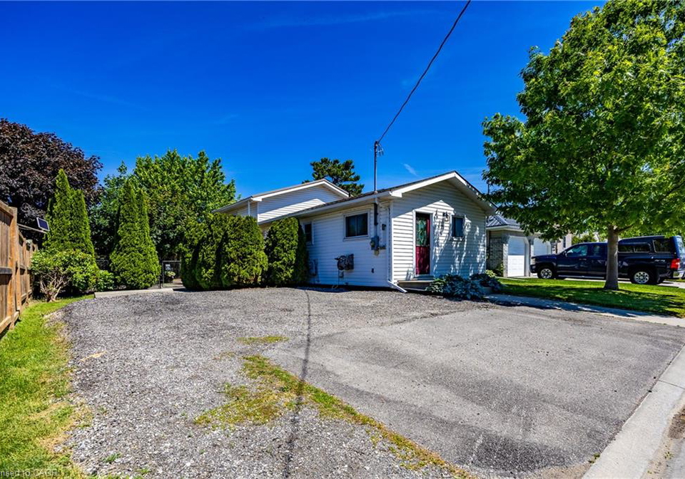 21-centre-street-port-rowan-ontario-40837891