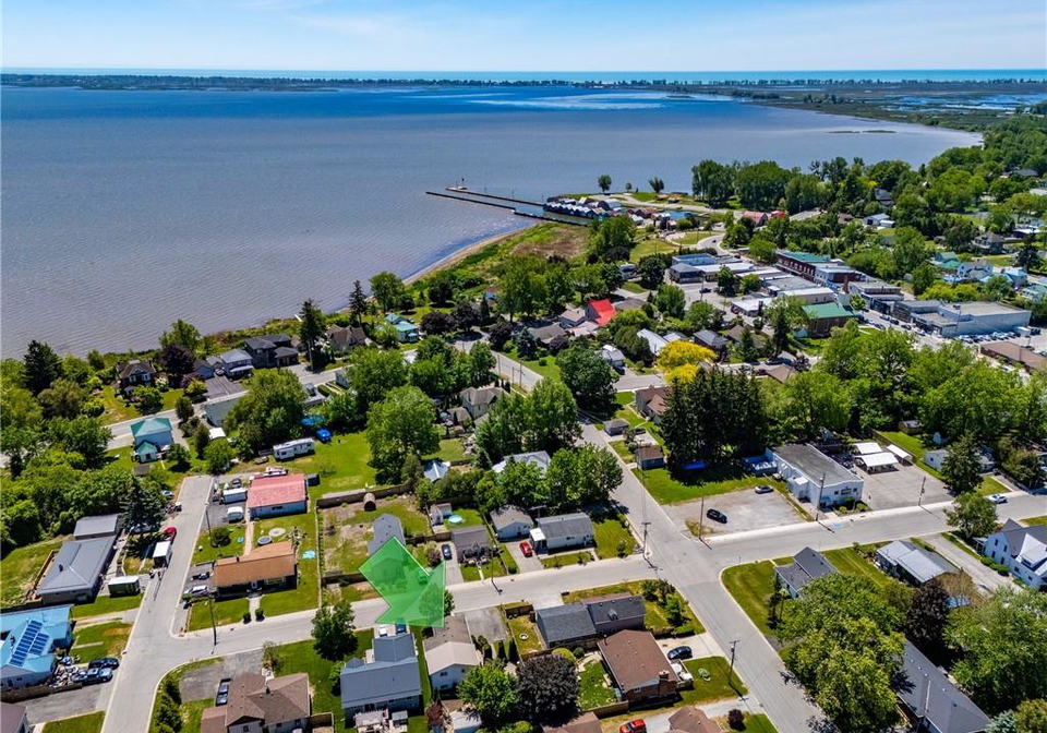 21-centre-street-port-rowan-ontario-40837891