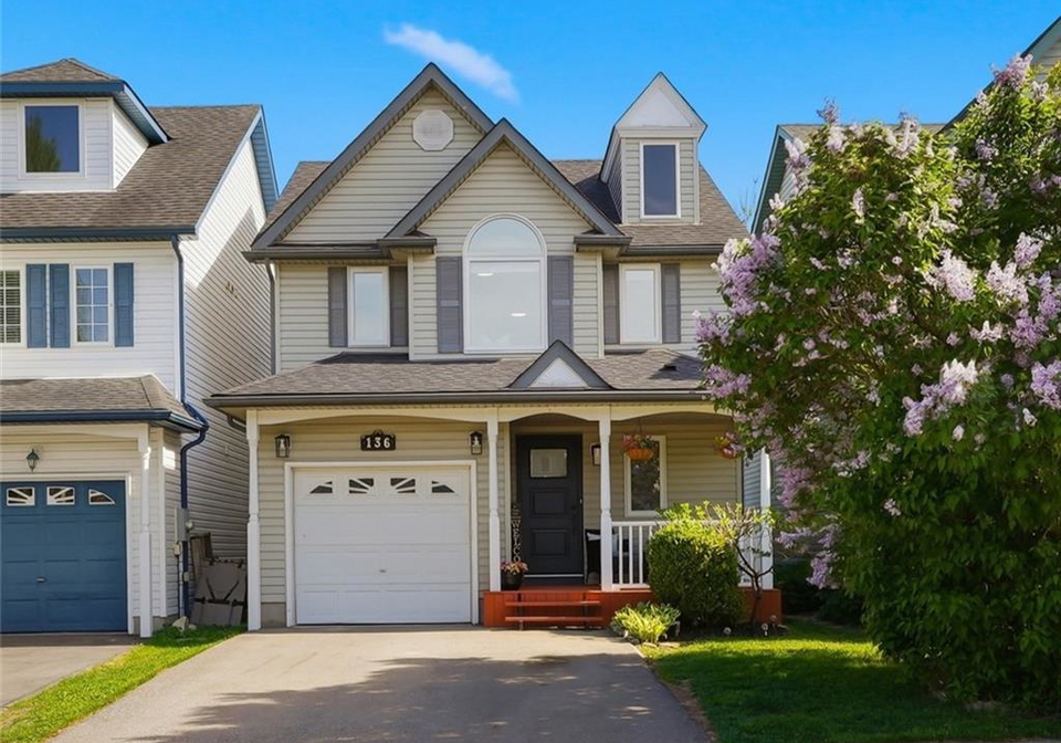 136-marcy-crescent-cambridge-ontario-40837917