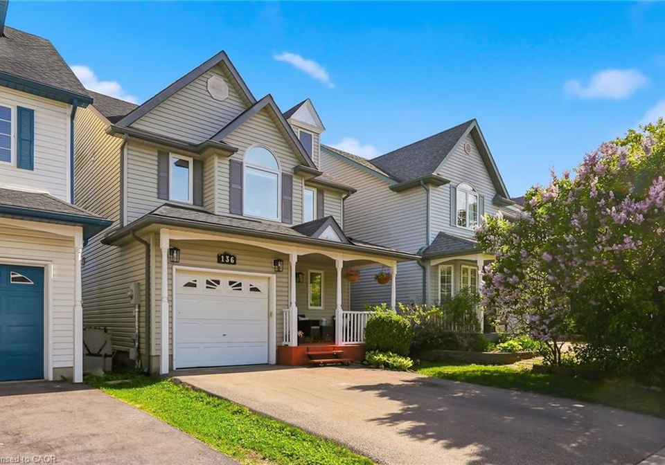 136-marcy-crescent-cambridge-ontario-40837917