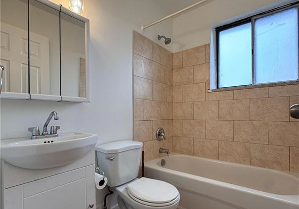 482-mohawk-road-e-hamilton-ontario-40837932