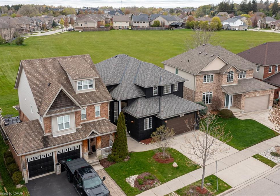 210-hawkswood-drive-kitchener-ontario-40837970