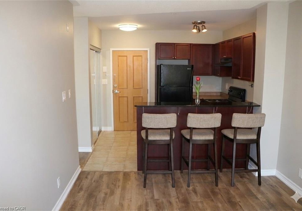 8-harris-street-cambridge-ontario-40837971