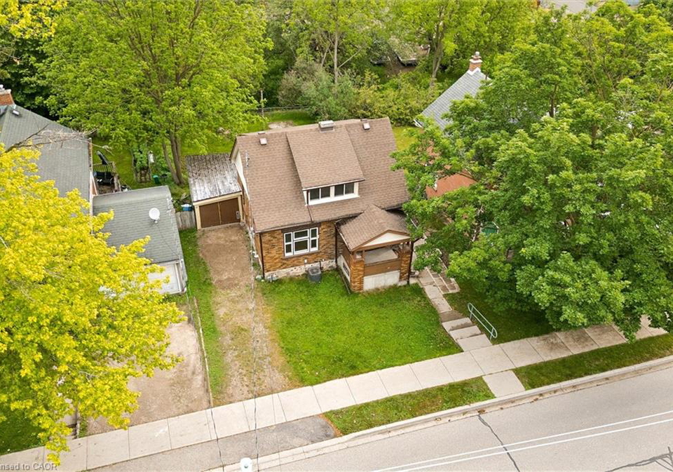 6-riverside-drive-w-elmira-ontario-40837978