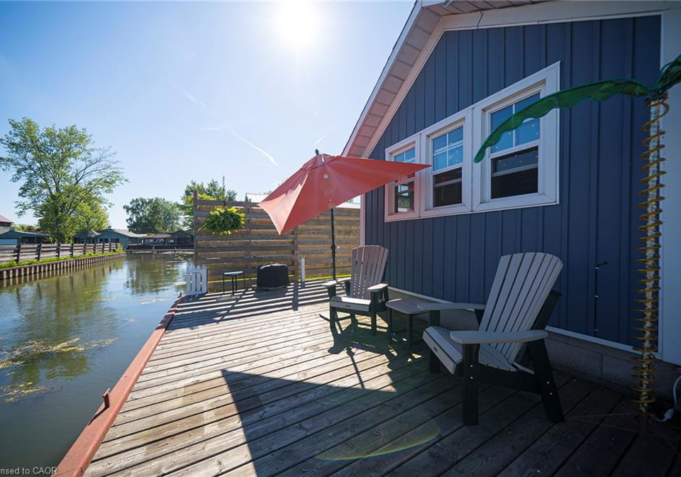 44-erie-boulevard-long-point-ontario-40837992
