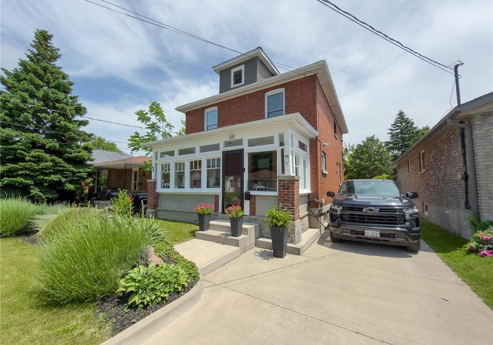 32-lorne-street-st-catharines-ontario-40837997