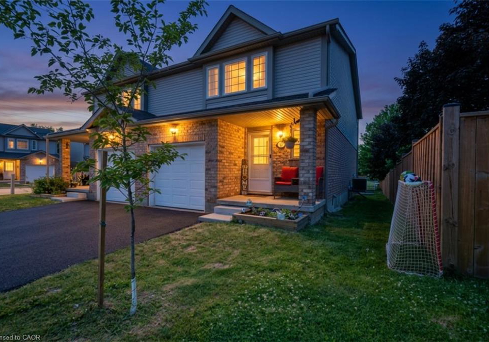 84-westmeadow-drive-kitchener-ontario-40838008