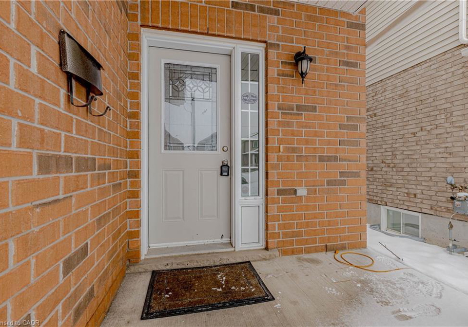 1243-old-zeller-drive-kitchener-ontario-40838015