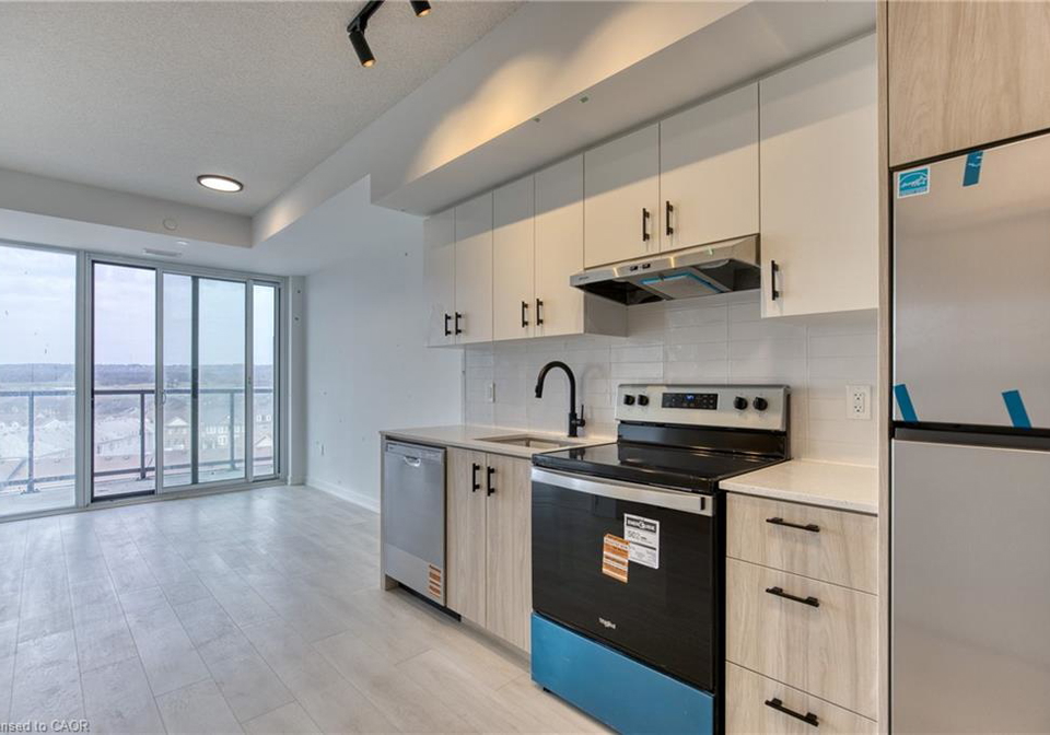 4878-powers-common-burlington-ontario-40838028