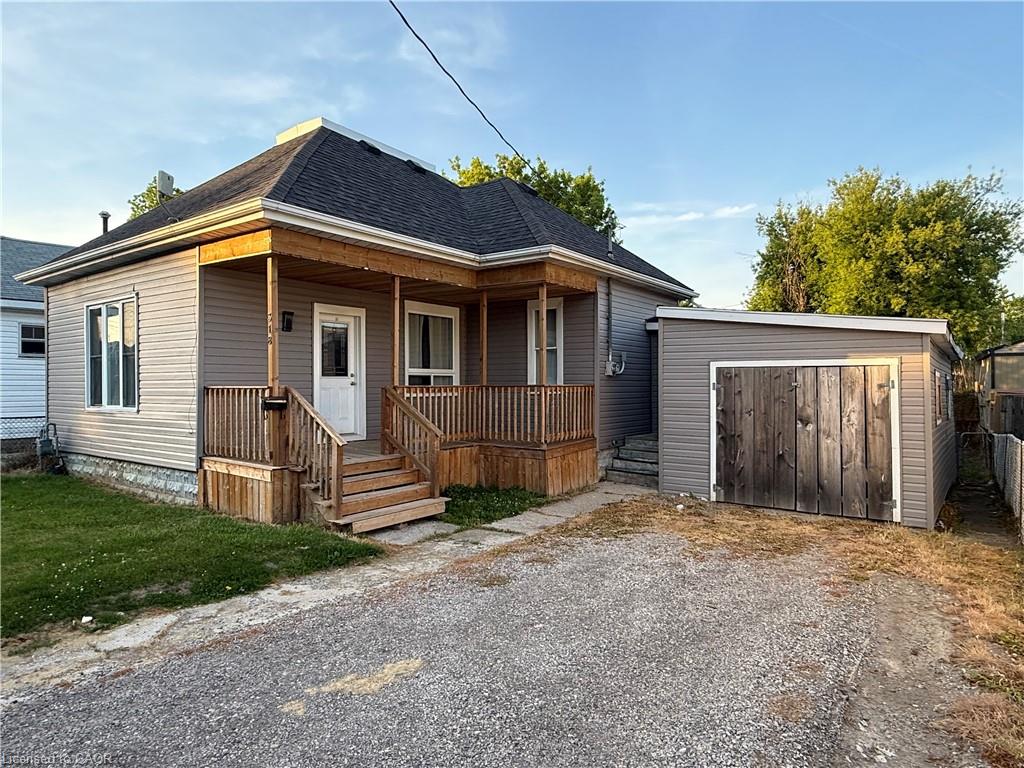 318-lafontaine-street-wallaceburg-ontario-40838052