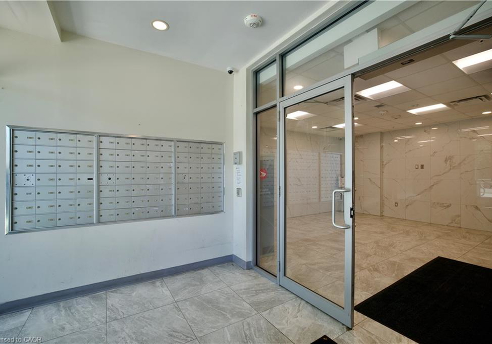 246-lester-street-waterloo-ontario-40838089