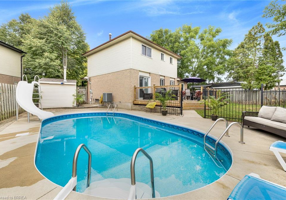 37-rose-court-paris-ontario-40838097