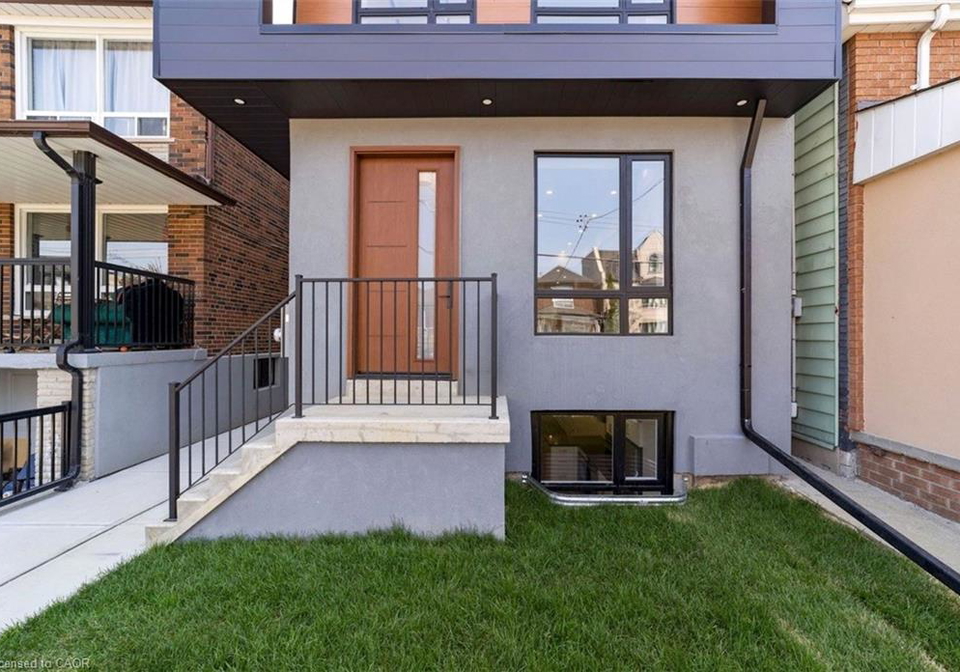 531-delaware-avenue-n-toronto-ontario-40838104