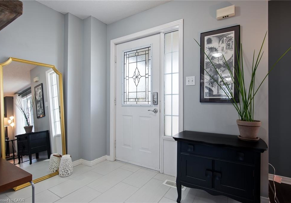 729-brandenburg-boulevard-waterloo-ontario-40838151