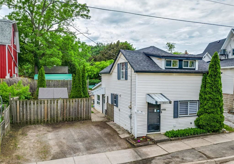 4956-beam-street-beamsville-ontario-40838157