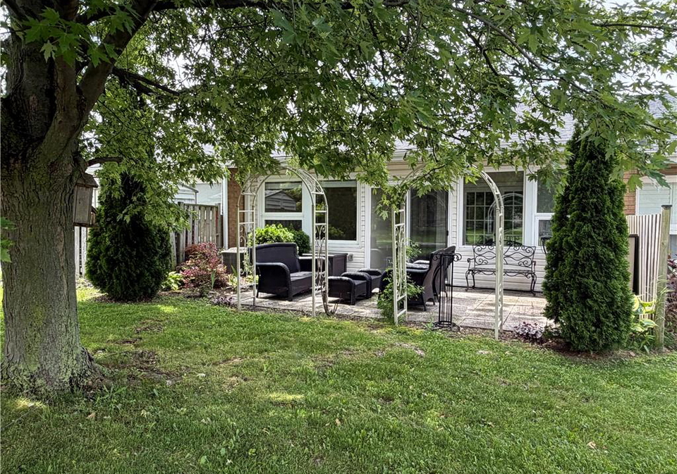 9-gates-lane-hamilton-ontario-40838163