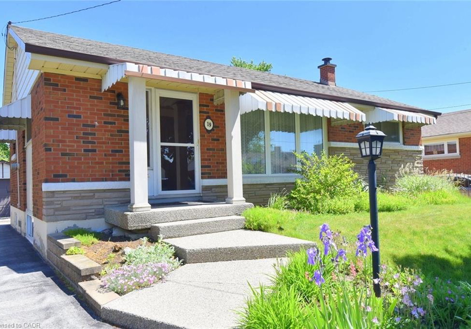 19-gildea-street-hamilton-ontario-40838171