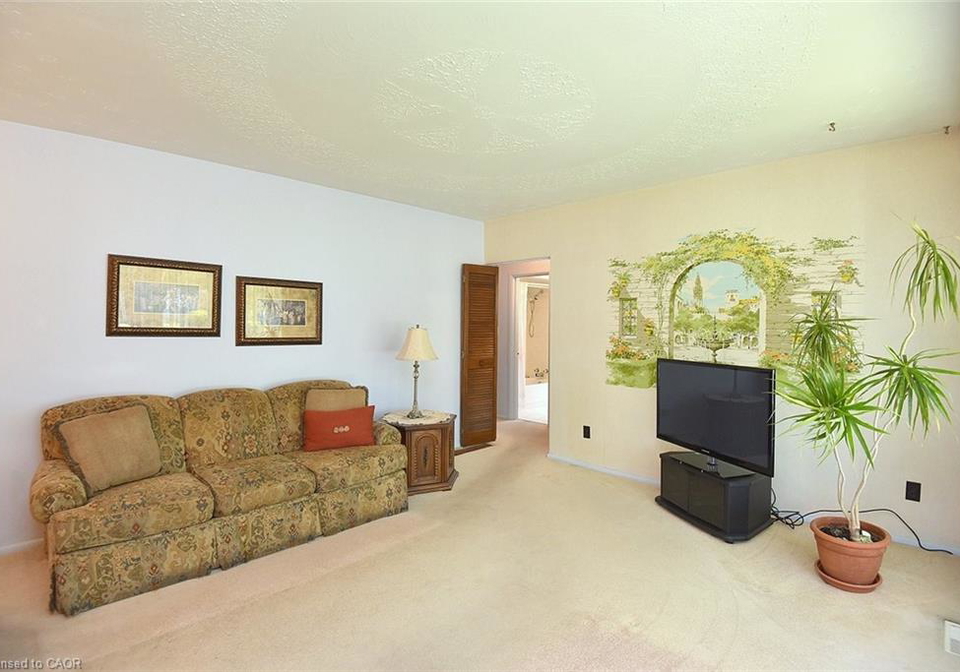 19-gildea-street-hamilton-ontario-40838171