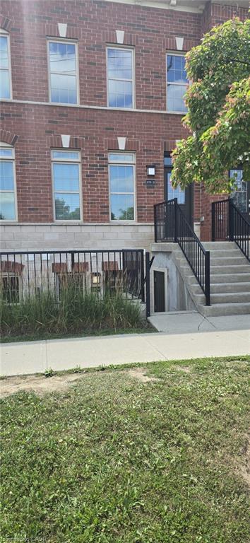 275-max-becker-drive-kitchener-ontario-40838175