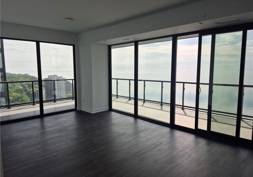 2075-lakeshore-road-burlington-ontario-40838182