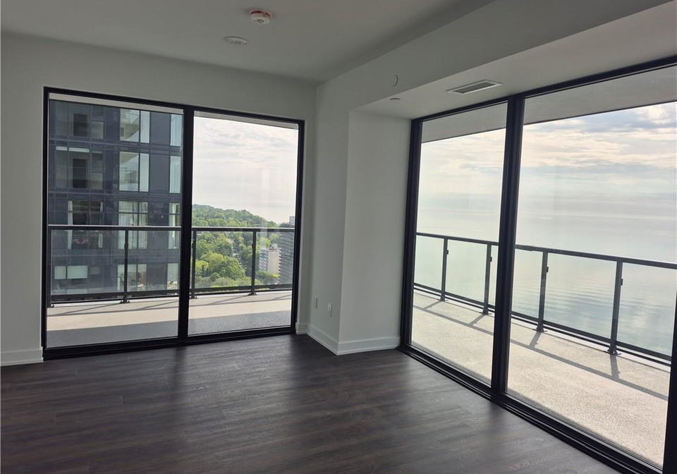 2075-lakeshore-road-burlington-ontario-40838182